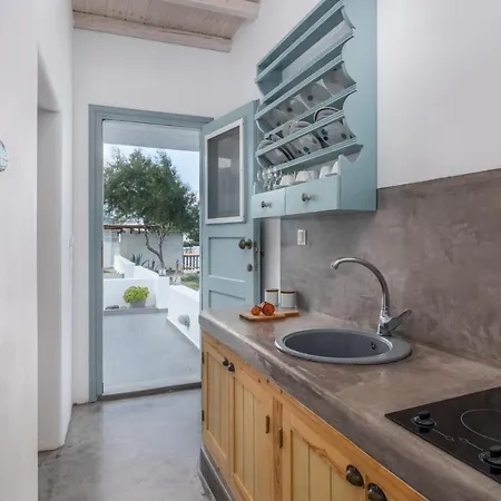 Small Beach House Pollonia