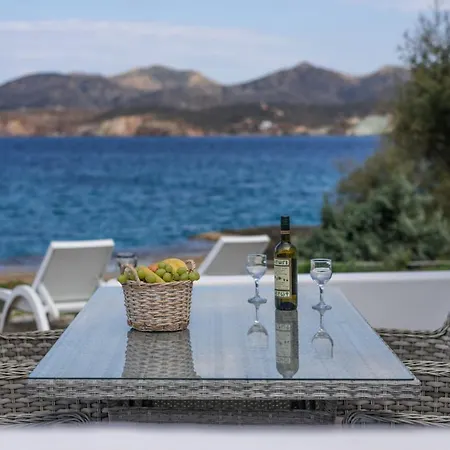 Small Beach House Holiday home Pollonia