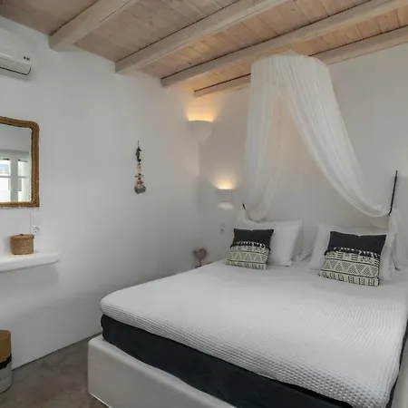 Small Beach House * Pollonia